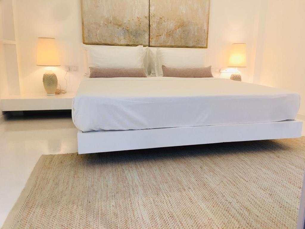 Saffron Robes Living Hotel Хикадува Екстериор снимка